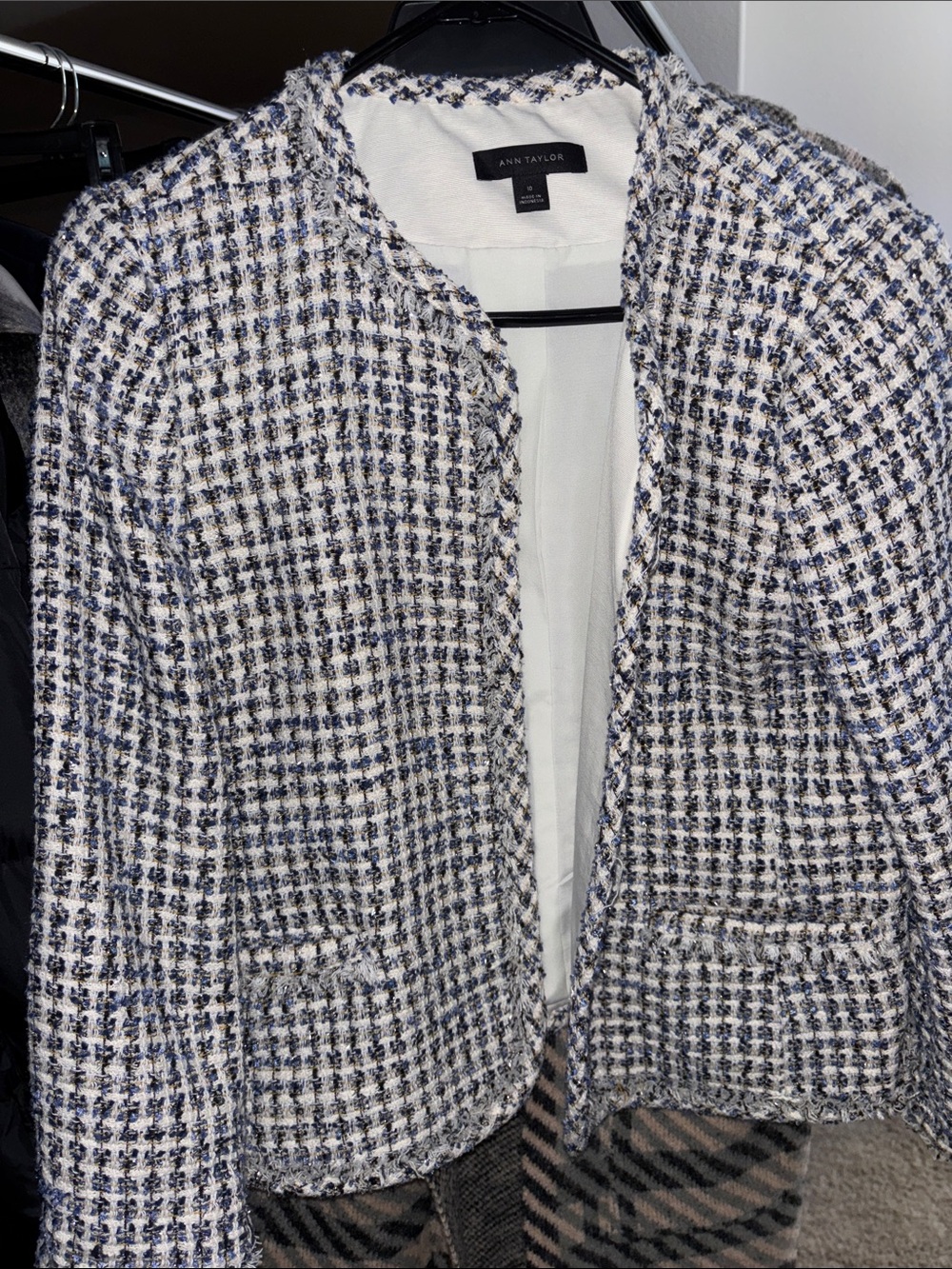 Ann Taylor Collarless Tweed Blazer in White and Navy
